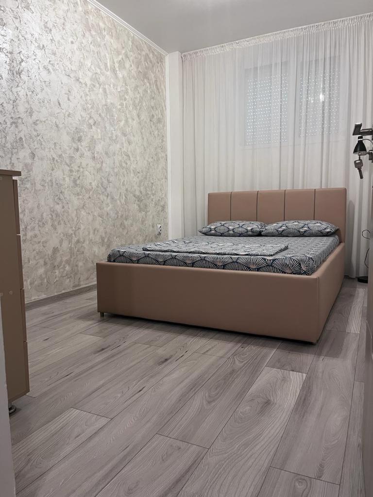 Modern & Elegant Apartament Craiova Exterior foto